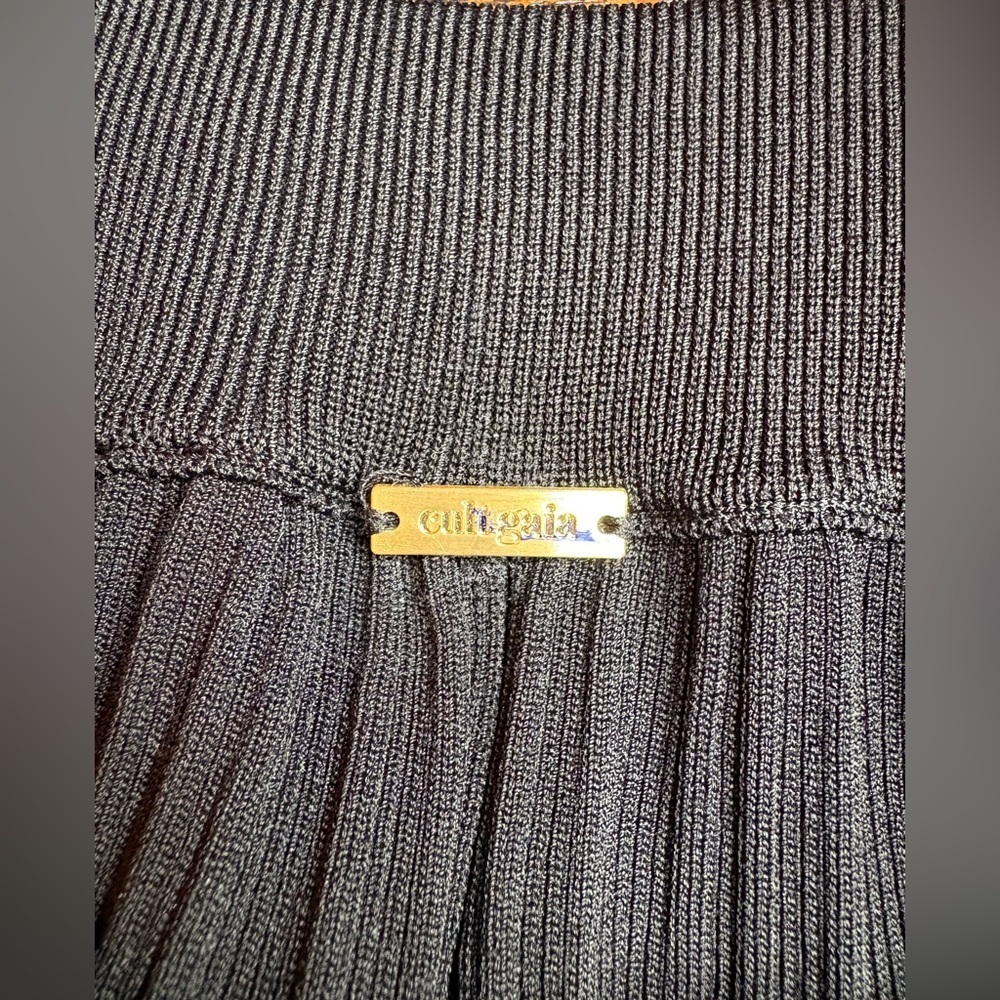 Cult Gaia ‘Bari’ Knit Short in Black. Size S - Picture 4 of 7